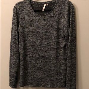 Banana Republic Tops - Banana Republic signature tee Banana Republic Tops - Banana Republic signature tee